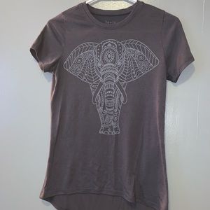 Elephant print graphic tee